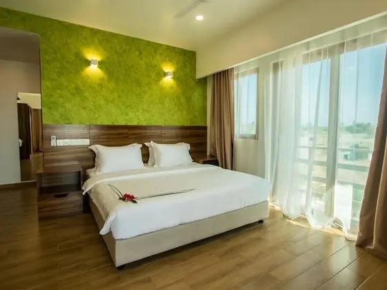 Deluxe Tek Büyük veya İki Ayrı Yataklı Oda, 1 En Büyük (King) Boy Yatak, Deniz Manzaralı