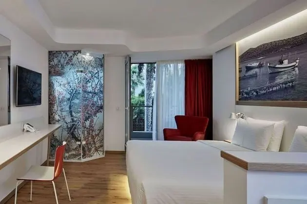 Urban Executive Room