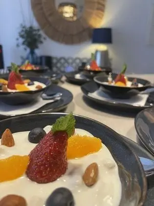 Deluxe Tek Büyük Yataklı Oda, Banyolu/Duşlu (Room 101 &  201)