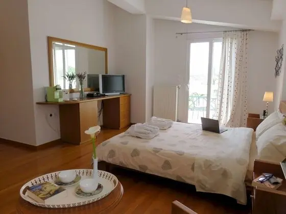 Süit, Kısmi Deniz Manzaralı (Astypalaia)