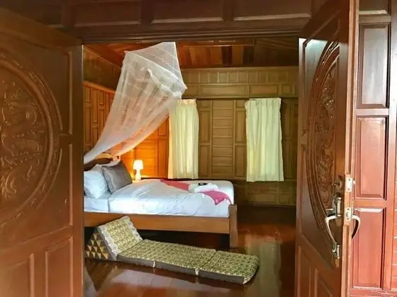 Thai House (1 Double Bed)