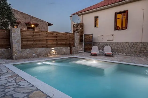 Traditional Villa, 3 Yatak Odası, Kişiye Özel Havuzlu, Dağ Manzaralı