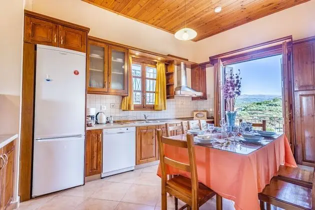 Traditional Villa, 3 Yatak Odası, Kişiye Özel Havuzlu, Dağ Manzaralı