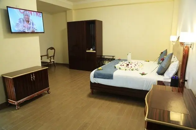 Junior Stüdyo Süit, 1 En Büyük (King) Boy Yatak, Küvet, Şehir Manzaralı