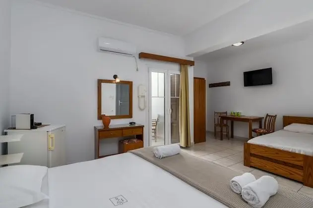 Comfort Tek Büyük veya İki Ayrı Yataklı Oda