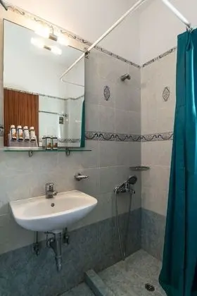 Comfort Tek Büyük Yataklı Oda