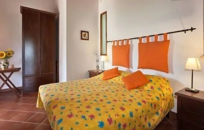 Comfort Tek Büyük veya İki Ayrı Yataklı Oda, Bahçe Manzaralı, Bahçeli