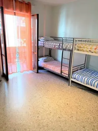 Ortak Ranzalı Oda (8 Bed)