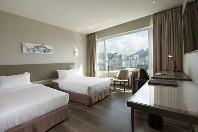 Deluxe Room (bedding subject to availability)