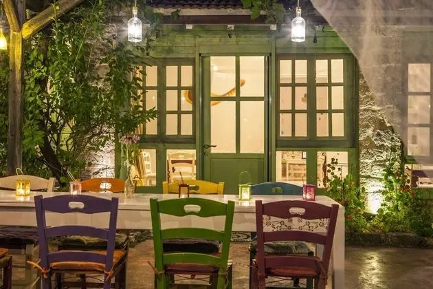 Traditional Ev, 2 Yatak Odası, Kişiye Özel Havuzlu