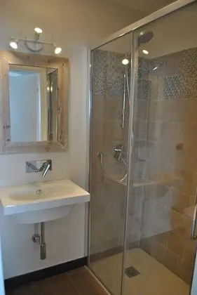 Tek Büyük Yataklı Oda, 1 Çift Kişilik Yatak, Sigara İçilmez