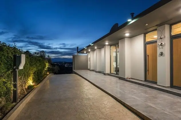 Villa, Birden Çok Yatak Odası, Şömine