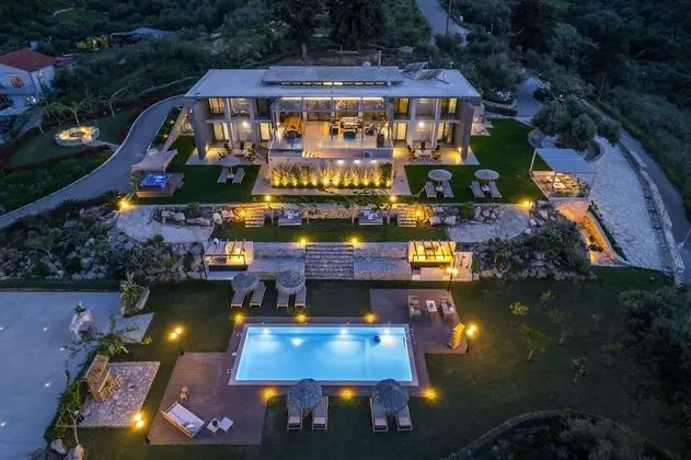 Villa, Birden Çok Yatak Odası, Şömine