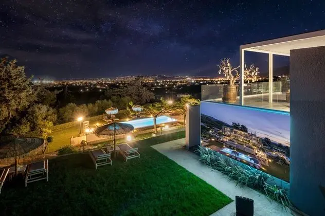 Villa, Birden Çok Yatak Odası, Şömine