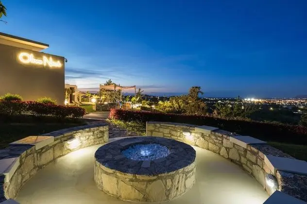 Villa, Birden Çok Yatak Odası, Şömine