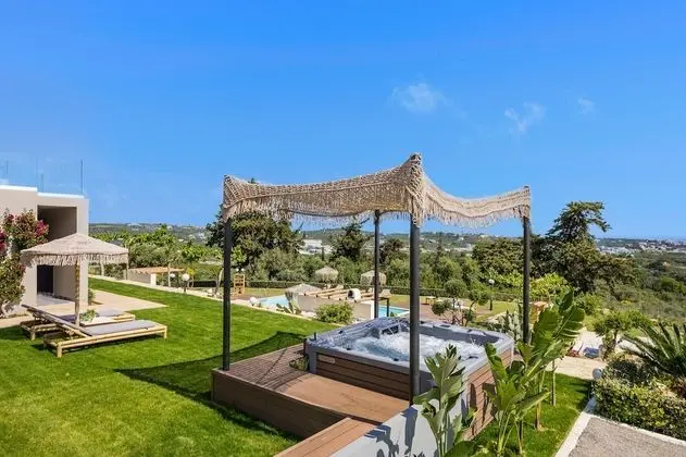 Villa, Birden Çok Yatak Odası, Şömine