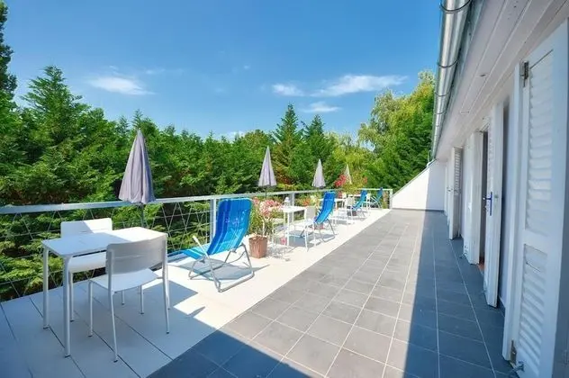 Stüdyo, Balkon