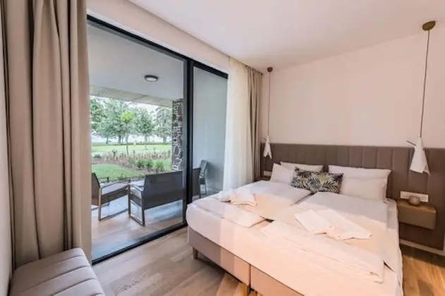 Deluxe Apart Daire, 2 Yatak Odası, Teras, Göl Manzaralı