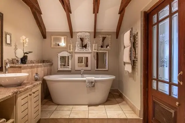Luxury Loft Room