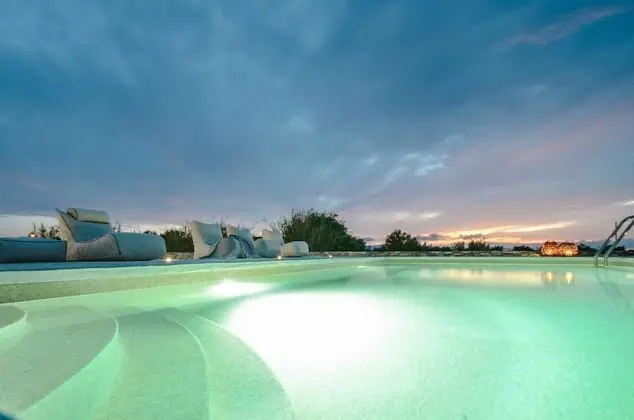 Villa, Kişiye Özel Havuzlu