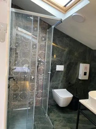 Deluxe Oda, Bahçe veya Sokak Manzaralı, Balkonlu