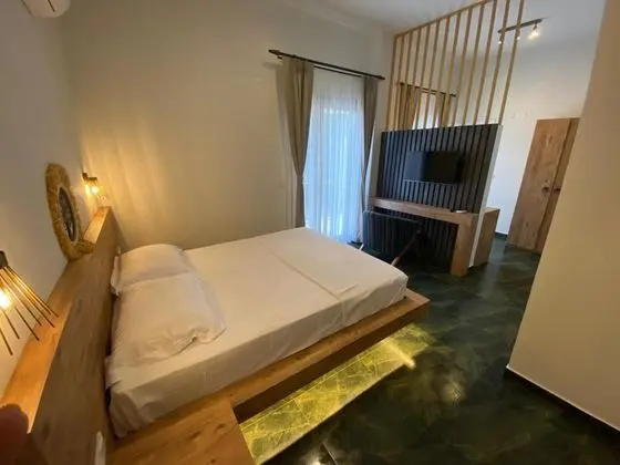 King Suite, Bahçe veya Sokak Manzaralı, Jakuzili ve Balkonlu