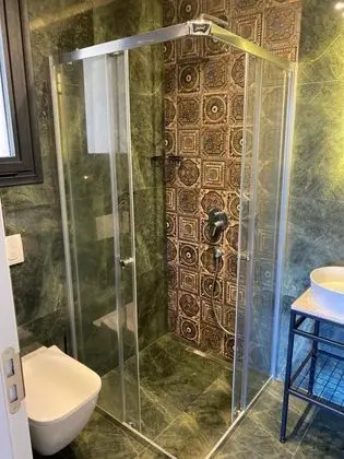 standart 3 kişilik oda banyo