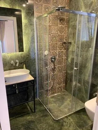 suit jakuzili oda banyo