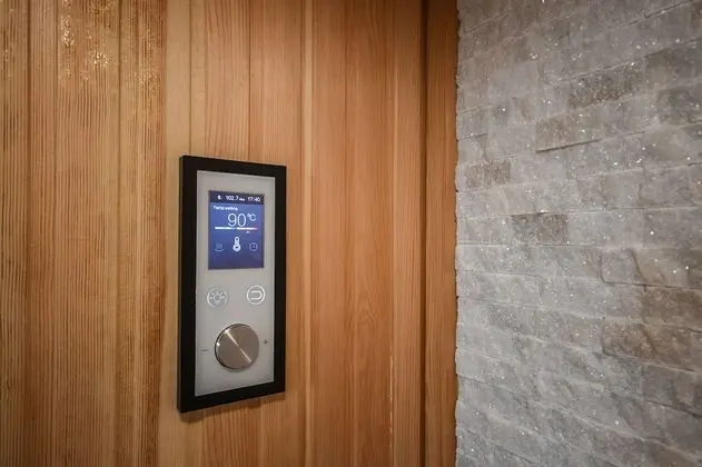 Oda, Sıcak Su Küveti (Sauna)