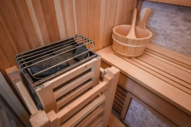 Oda, Sıcak Su Küveti (Sauna)