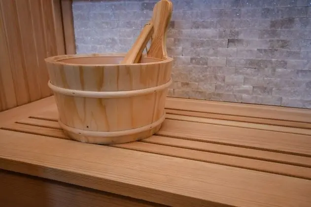 Oda, Sıcak Su Küveti (Sauna)