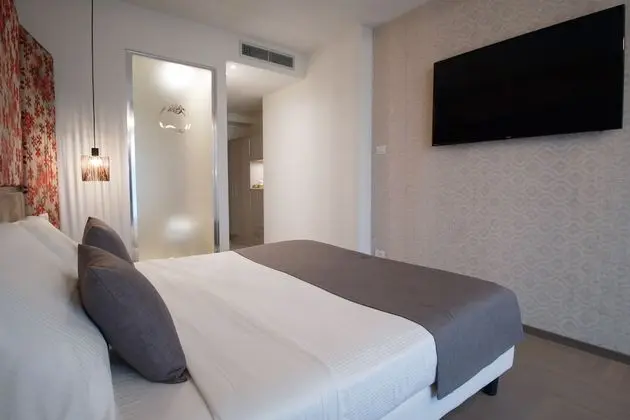 Superior Tek Büyük Yataklı Oda, Balkon, Göl Manzaralı