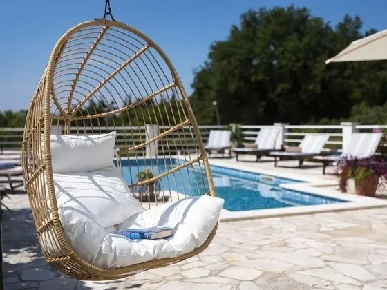 Villa, Sigara İçilebilir