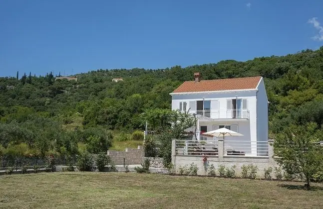 Villa, Sigara İçilebilir