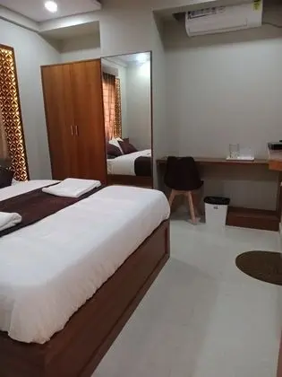 Deluxe Tek Büyük Yataklı Oda