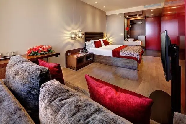 Premium Üç Kişilik Oda, Şehir Manzaralı