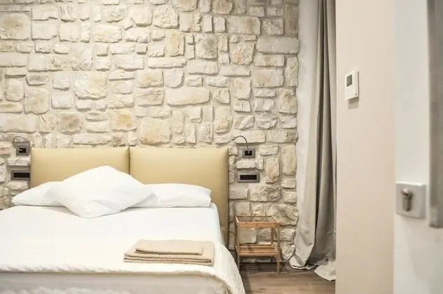 Standard Tek Büyük Yataklı Oda, Bahçe Manzaralı