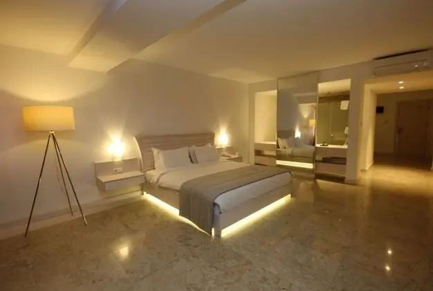 Manolya Terrace Suite