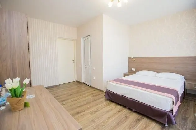 Standard Tek Büyük Yataklı Oda