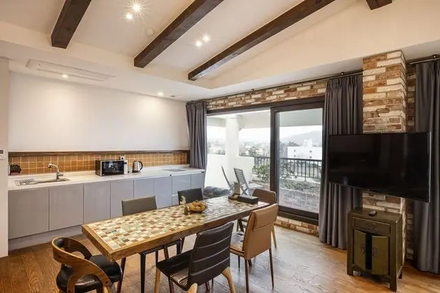 Rooftop Suite
