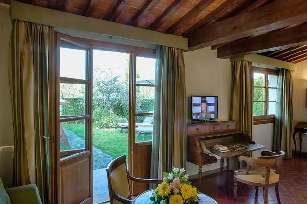 Junior Süit (Garden)