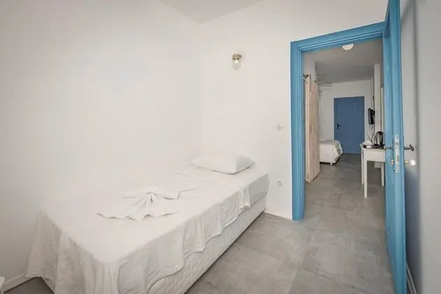 Üç Kişilik Oda, Deniz Manzaralı