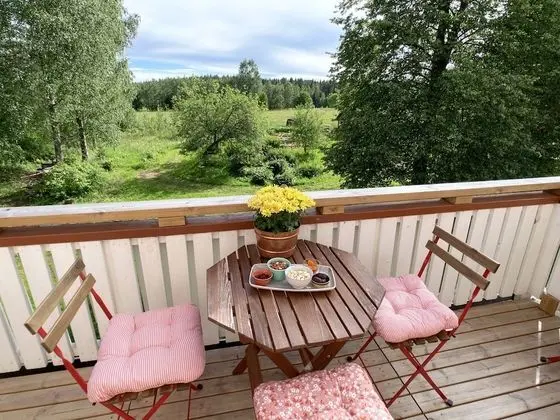 Kookos Twin Room, Shared Bathroom