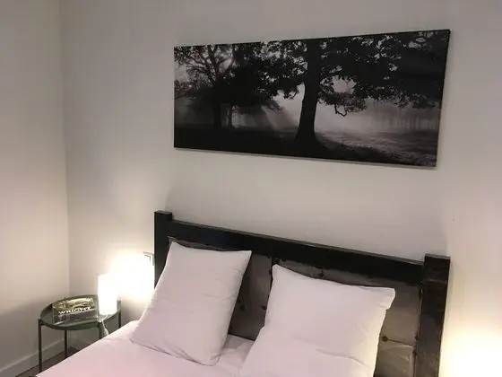 Basic Tek Büyük Yataklı Oda (Small)