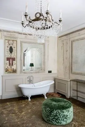 Royal Tek Büyük Yataklı Oda