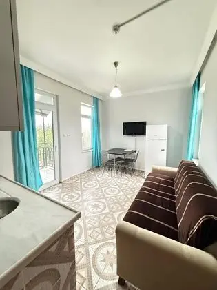Daire-Tek Yatak Odalı, Bahçe veya Sokak Manzaralı, 1. Kat