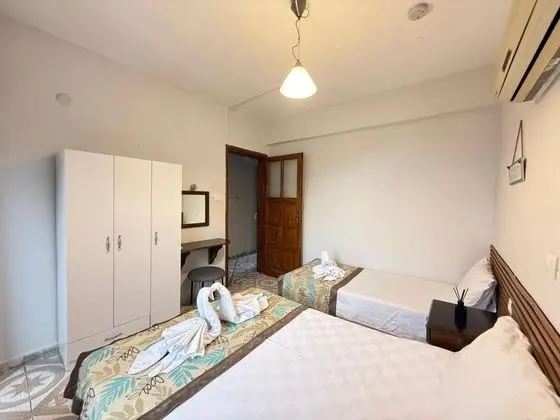 Standart Oda, Havuz ve Bahçe Manzaralı, 1. Kat