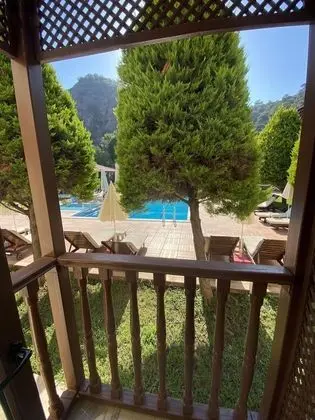 Standard Tek Büyük veya İki Ayrı Yataklı Oda