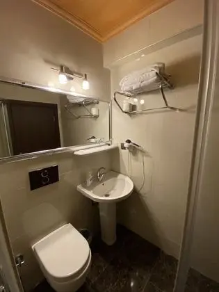 Standard Tek Büyük veya İki Ayrı Yataklı Oda