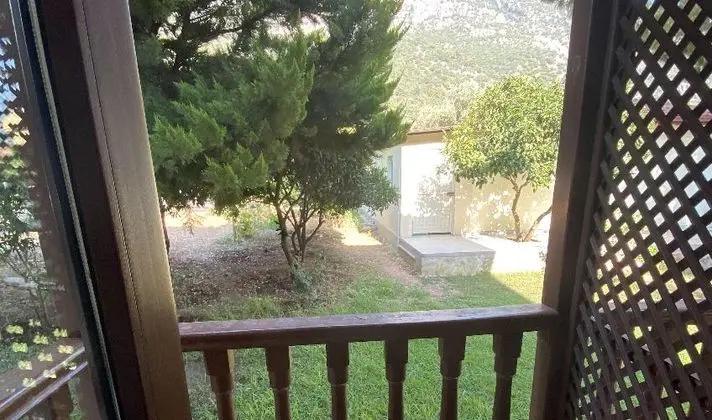 Üç Kişilik Oda